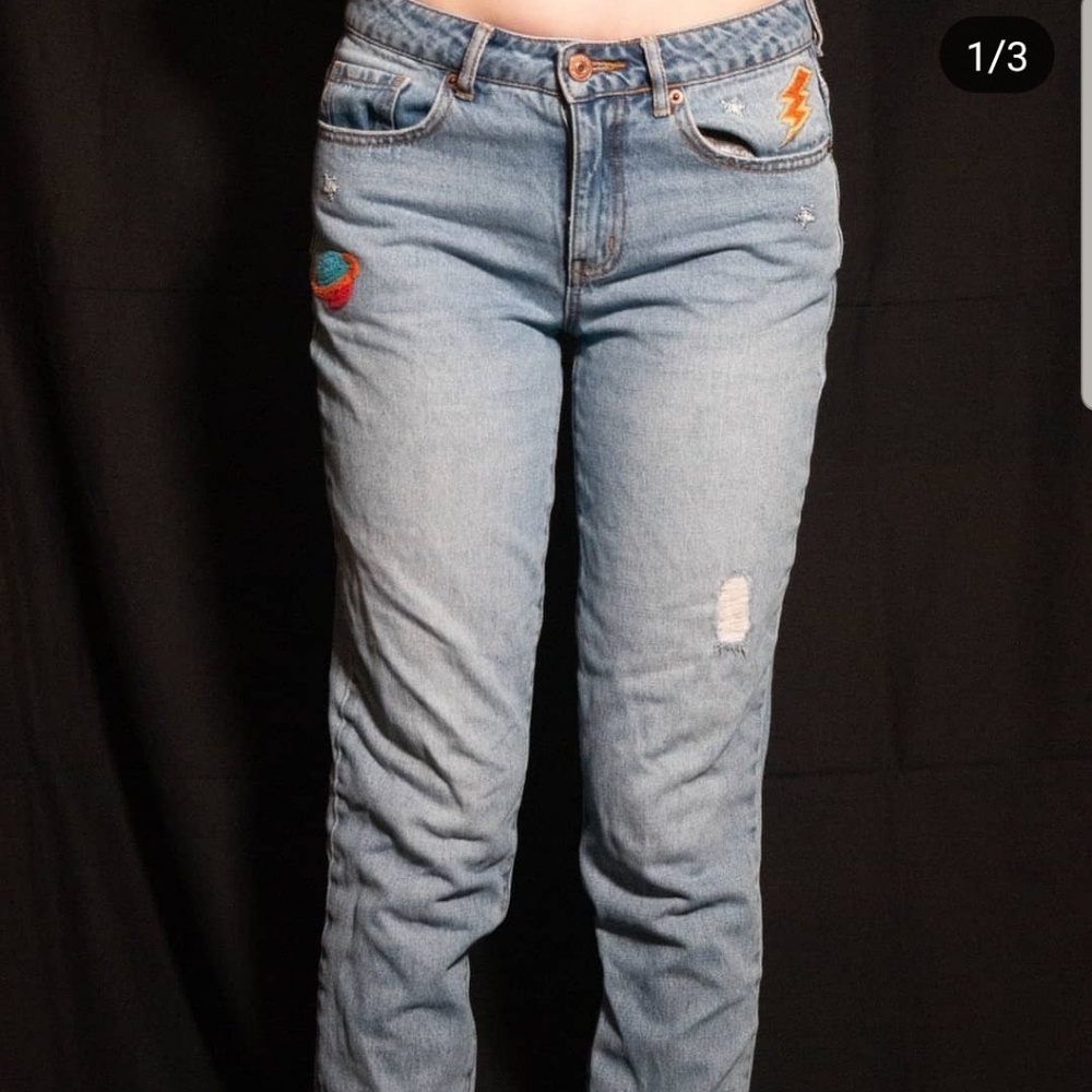 Urban outfitters embroidered boyfriend jeans